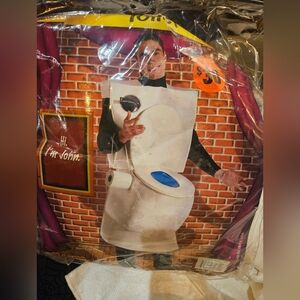 Toilet and hat costume